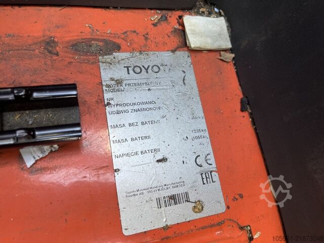 Reach Truck BT RRE140HE