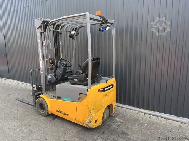 Electric 3-wheel forklift Jungheinrich EFG115