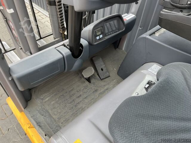 Electric 3-wheel forklift Jungheinrich EFG213