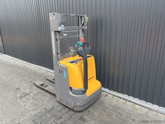 Pedestrian Stacker Jungheinrich EJC112