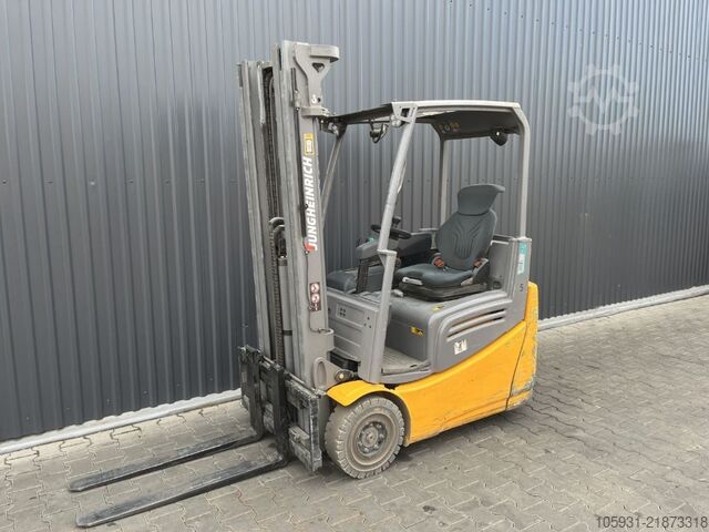 Electric 3-wheel forklift Jungheinrich EFG213