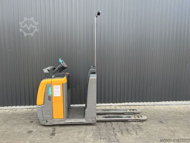 Low Level Order Picker Jungheinrich ECE220
