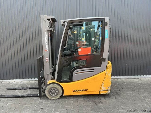 Electric 3-wheel forklift Jungheinrich EFG216k