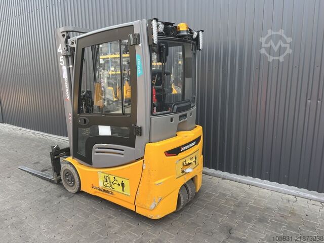 Electric 3-wheel forklift Jungheinrich EFG216k