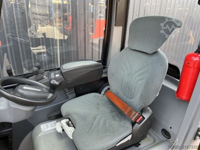 Electric 3-wheel forklift Jungheinrich EFG216k