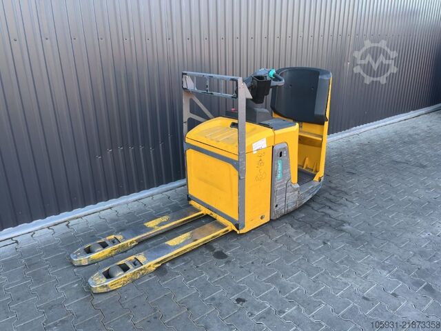 Electric Pallet Truck Jungheinrich ERE120