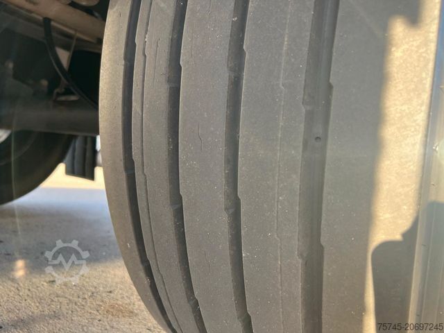 Box semitrailer  WÜLLHORST *NEUWERTIG* 2T LBW * LIFT * LENK * AHK