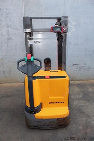 Stacker Jungheinrich EJC 214 430 DZ