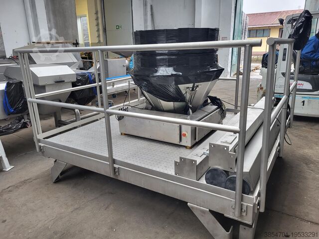 Multihead weigher with platform Waga Naważarka wielogłowicowa 14