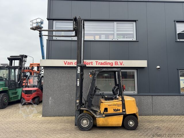 Yale GDP25TF Duplo 380 Seitenschieber Mazda Diesel 1998 YALE GDP25TF Duplo 380 Sideshift Mazda Diesel 1998