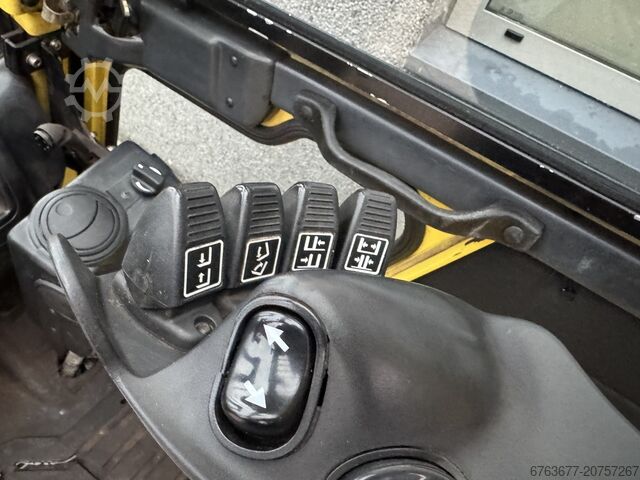 Hyster H3.0FT Duplo 300 Seitenschieber / Gabelversteller LPG 2018 HYSTER H3.0FT Duplo 300 Sideshift / Vorkversteller LPG 2018