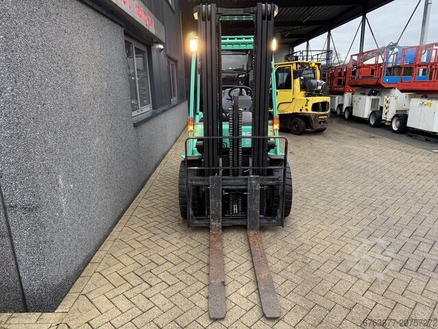 Mitsubishi FG35N Triplo 475 Freelift / Seitenschieber LPG 2010 MITSUBISHI FG35N Triplo 475 Freelift / Sideshift LPG 2010