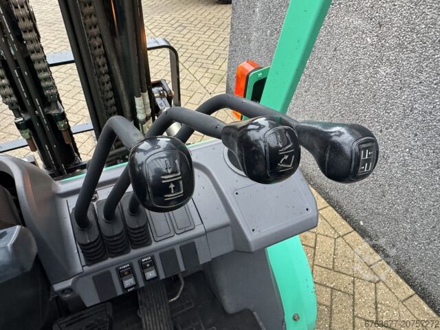 Mitsubishi FG35N Triplo 475 Freelift / Seitenschieber LPG 2010 MITSUBISHI FG35N Triplo 475 Freelift / Sideshift LPG 2010