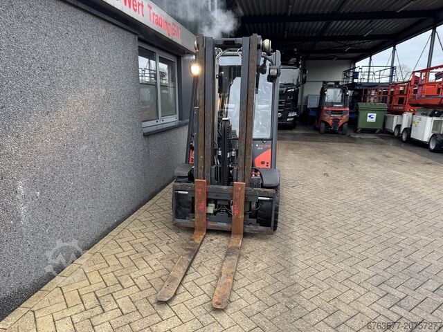 Linde H35T-02 Triplo 465 Freelift / Seitenschub / Wiegesystem LPG 2017 LINDE H35T-02 Triplo 465 Freelift / Sideshift / weegsysteem LPG 2017