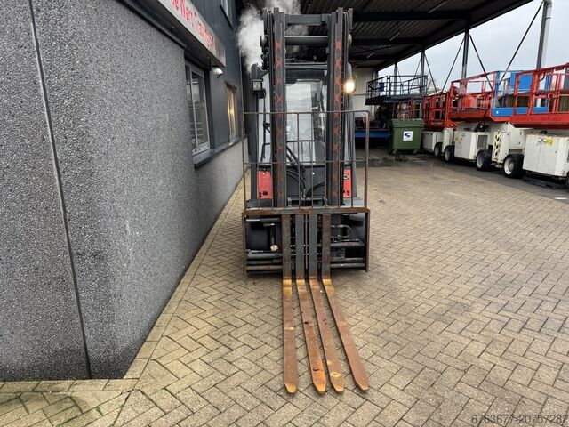 Linde H30T-01 Duplo 365 mit Seitenschieber / Gabelversteller LPG 2012 LINDE H30T-01 Duplo 365 Sideshift / Vorkversteller LPG 2012