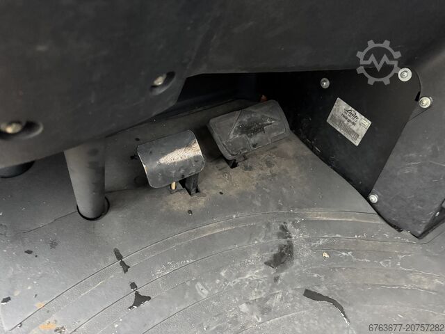 Linde H30T-01 Duplo 365 mit Seitenschieber / Gabelversteller LPG 2012 LINDE H30T-01 Duplo 365 Sideshift / Vorkversteller LPG 2012