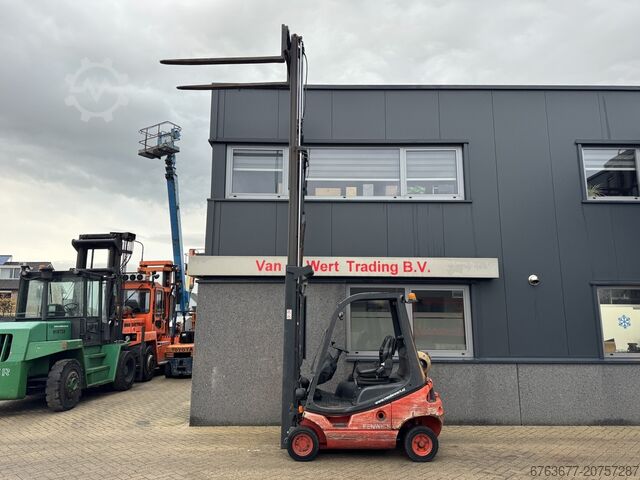 Linde H16T-03 Triplex 540 Freelift / Seitenschub LPG 2006 LINDE H16T-03 Triplex 540 Freelift / Sideshift LPG 2006