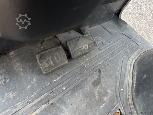 Linde H16T-03 Triplex 540 Freelift / Seitenschub LPG 2006 LINDE H16T-03 Triplex 540 Freelift / Sideshift LPG 2006