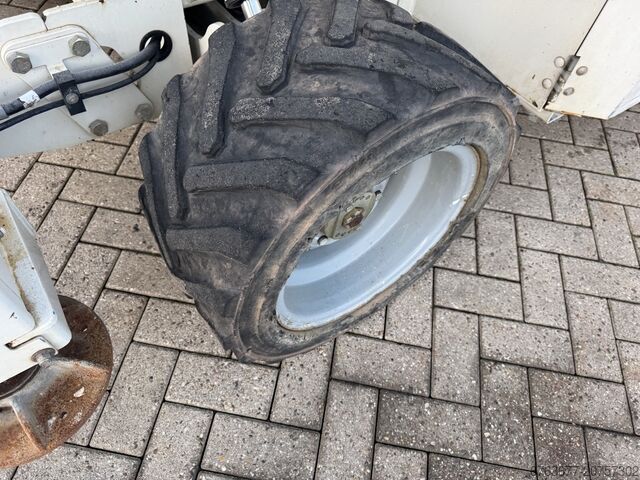 GENIE GS 4069 RT Hubarbeitsbühne / Arbeitsbühne, 14 m Arbeitshöhe, 4x4, Kubota DIESEL, Baujahr 2012 GENIE GS 4069 RT Hoogwerker / Arbeitsbuhne 14mtr werkhoogte 4x4 Kubota DIESEL 2012