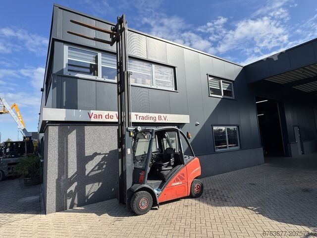 Linde H20D-01 Triplo 470 Freelift / Seitenschieber 5355 Betriebsstunden VW Diesel 2012 LINDE H20D-01 Triplo 470 Freelift / Sideshift 5355UUR VW Diesel 2012