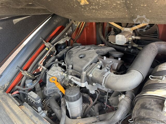 Linde H20D-01 Triplo 470 Freelift / Seitenschieber 5355 Betriebsstunden VW Diesel 2012 LINDE H20D-01 Triplo 470 Freelift / Sideshift  5355UUR VW Diesel 2012