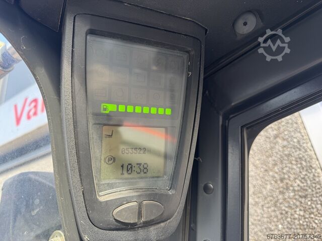 Linde H20D-01 Triplo 470 Freelift / Seitenschieber 5355 Betriebsstunden VW Diesel 2012 LINDE H20D-01 Triplo 470 Freelift / Sideshift  5355UUR VW Diesel 2012