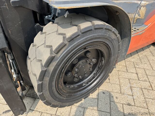 Gabelstapler Toyota 02-8FDF30 Duplo 450 mit Seitenschieber / Zinkenversteller, Diesel, Baujahr 2012 TOYOTA 02-8 FDF 30