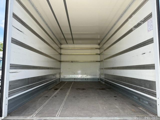 Box truck MERCEDES-BENZ ATEGO 918 L Koffer 5,30 m LBW 1,5 T*E 6D*NL 4 T