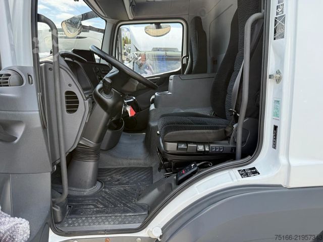 Box truck MERCEDES-BENZ ATEGO 918 L Koffer 5,30 m LBW 1,5 T*E 6D*NL 4 T