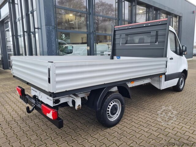 Pick-up van Mercedes-Benz Sprinter 315 AG Pritsche RWD AHK 3.5to MBux NAVI