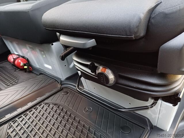 Pick-up van Mercedes-Benz Sprinter 315 AG Pritsche RWD AHK 3.5to MBux NAVI