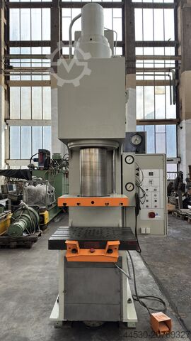 Hydraulische Presse WMW Zeulenroda PYE 160 S/ 1M