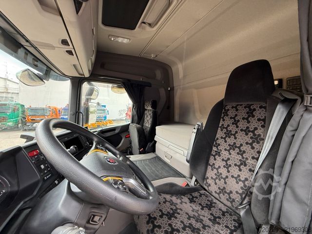 Standard tractor unit SCANIA 450 XT 4x4 Euro 6 SZM Kipphydraulik Blatt / Luft