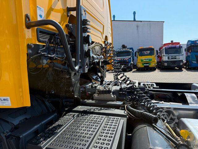 Standard tractor unit SCANIA 450 XT 4x4 Euro 6 SZM Kipphydraulik Blatt / Luft