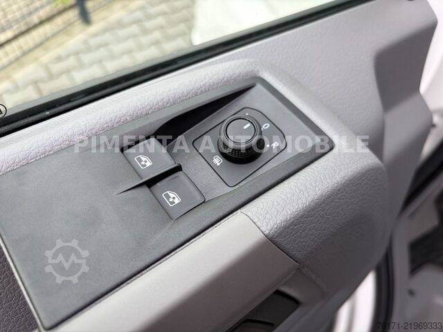 Pick-up van VOLKSWAGEN Crafter 50 PRITSCHE AHK NAVI KLIMA TEMPO