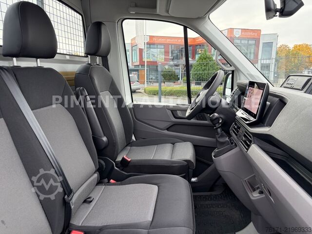 Pick-up van VOLKSWAGEN Crafter 50 PRITSCHE AHK NAVI KLIMA TEMPO