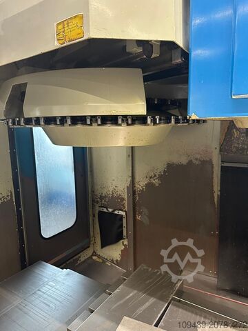 Vertikales Bearbeitungszentrum EUMACH MC 1050 P incl. NIKKEN 4te - Achse