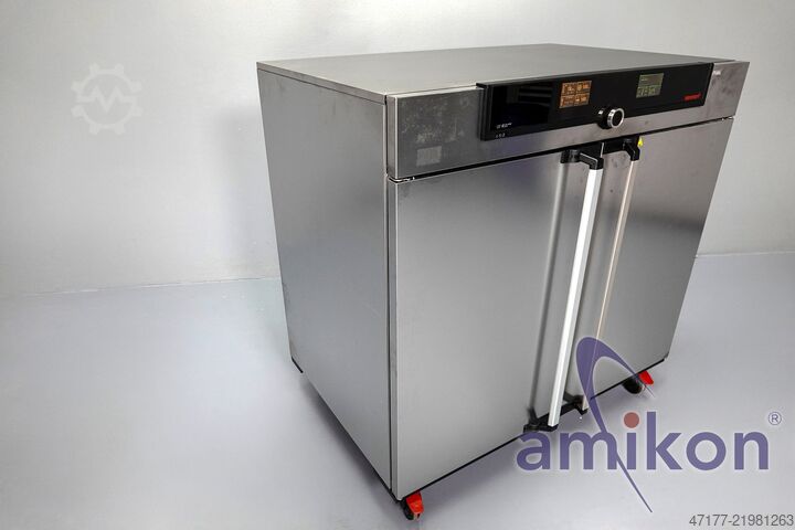 Universalprüfschrank +20 °C bis +300 °C Memmert UF 450plus