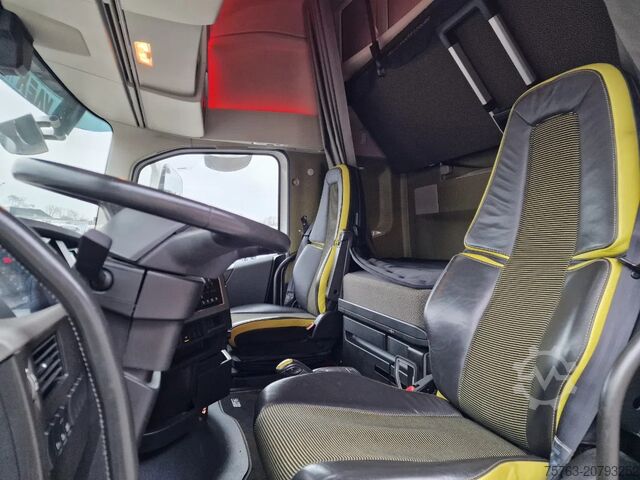 Standard-SZM Volvo FH 16.750 Globetrotter XL 4x2 - Retarder - I pa...