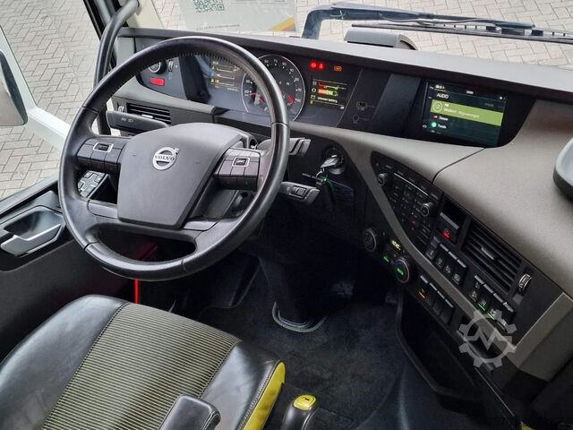 Standard-SZM Volvo FH 16.750 Globetrotter XL 4x2 - Retarder - I pa...