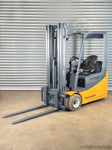 Elektro 3-Rad Jungheinrich EFG 220 - Service Neu - Batterie 85% - Triplex