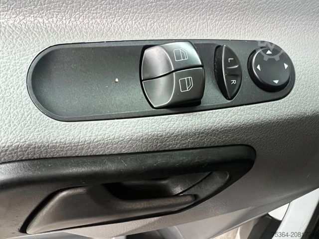Kleinbus MERCEDES-BENZ Sprinter 213 BlueTEC 9 sitze Klima iebetür