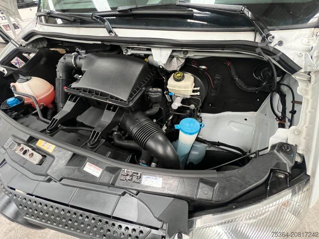 Kleinbus MERCEDES-BENZ Sprinter 213 BlueTEC 9 sitze Klima iebetür