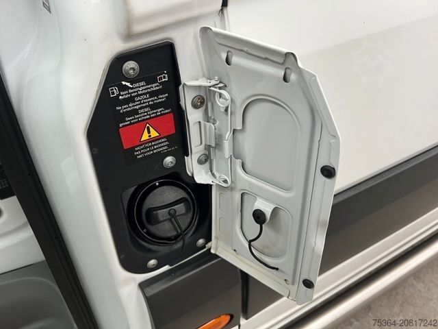 Kleinbus MERCEDES-BENZ Sprinter 213 BlueTEC 9 sitze Klima iebetür