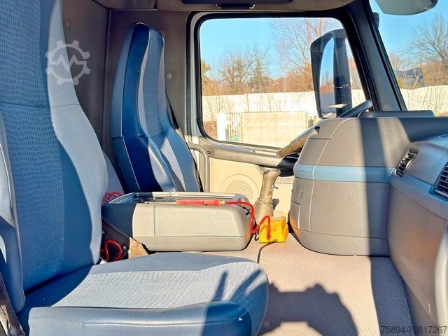 Kipper LKW VOLVO FM 380 Kipper 5,10 m * ATLAS TEREX 135.2ME-A2