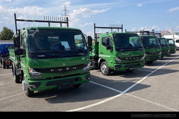 Three-way tipper van FUSO Canter 7C18 Meiller-Trigenius-Dreiseitenkipper