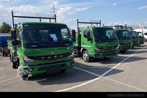 Three-way tipper van FUSO Canter 7C18 Meiller-Trigenius-Dreiseitenkipper