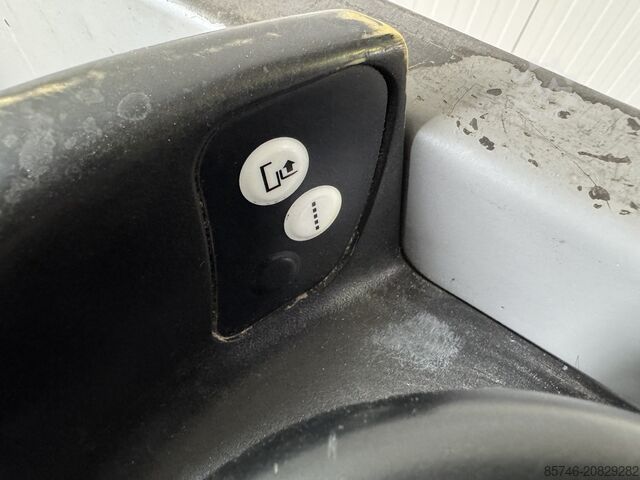 EKS 210 - Drahtführung !! PSA!! DOPPELTE Lenkung!! Triplex FFL JUNGHEINRICH EKS 210 - Wire Guidance !! PSA !! DOUBLE steering !! Triplex FFL