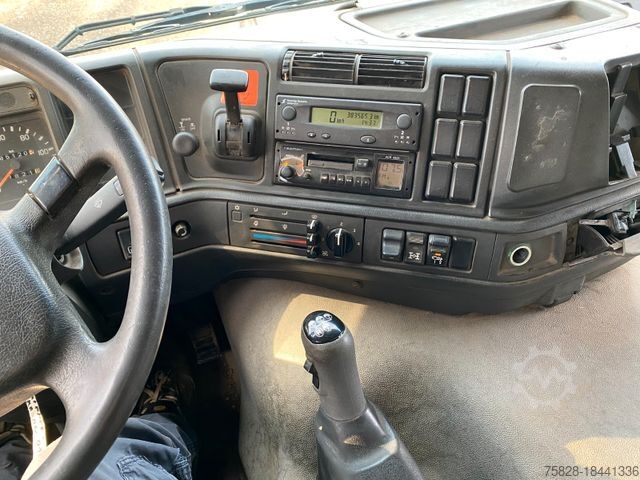 Kipper LKW VOLVO FM12 380 / Kipper / Kran Palfinger PK13000A