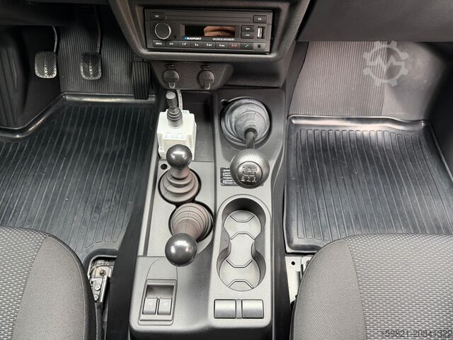 Kehrmaschine Lada Niva 1.7 Schneeschild Winterdienst